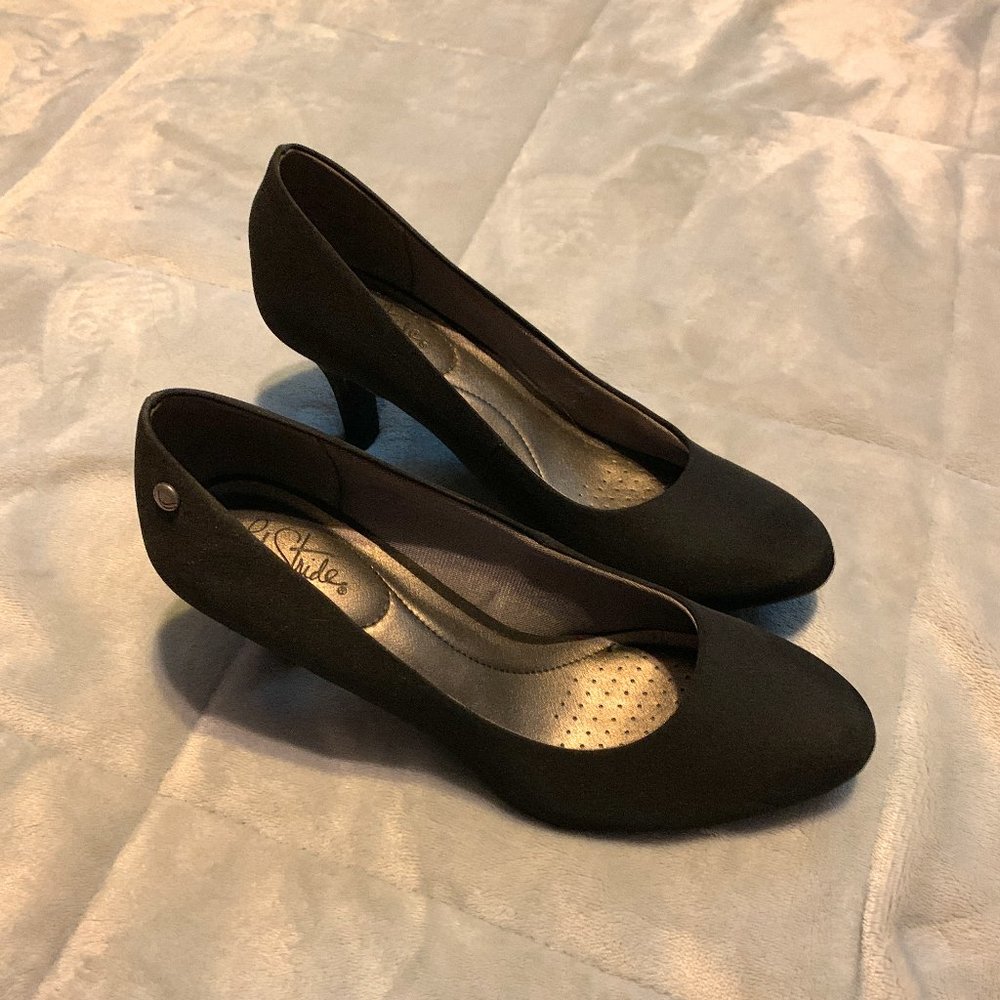 Black Size 8 Heels with Cushion